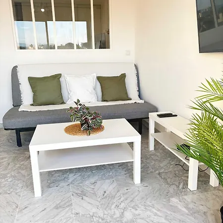 Bel Renove Avec Balcon Centre * أنتيب